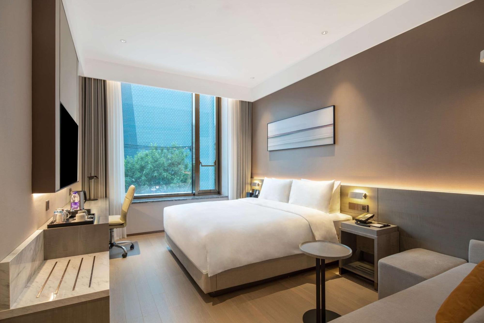 Hyatt Place Linyi People Square Exterior photo